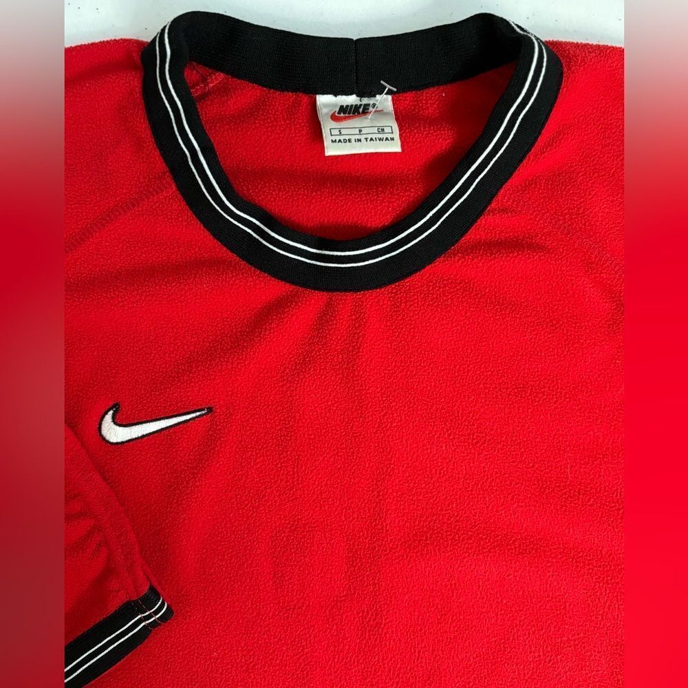 Nike Men's Small 90s Vintage Therma Fit Red Black Fleece Long Sleeve Pullover‎
